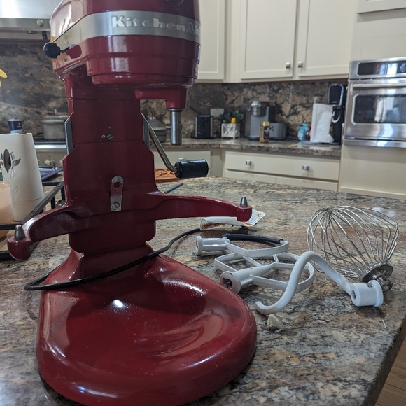 Kitchen aid stand mixer - Picture 3 of 3